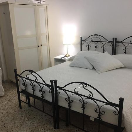 Villino Donna Rita Hotel Lecce Bagian luar foto