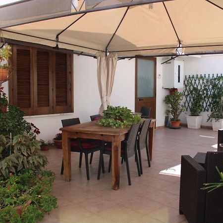 Villino Donna Rita Hotel Lecce Bagian luar foto