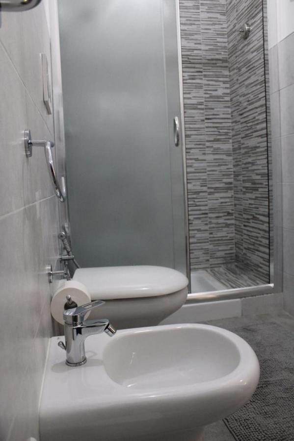 Villino Donna Rita Hotel Lecce Bagian luar foto